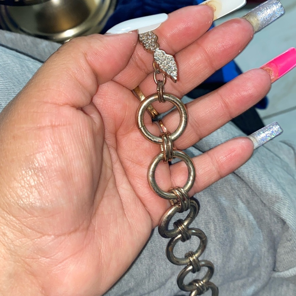 Victorias Secret bracelet🪽🩷